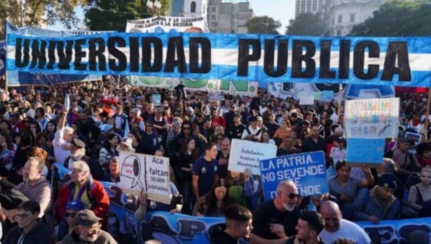 Paro docentes universitarios