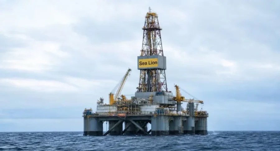El proyecto petrolero Sea Lion prevé extraer 50.000 barriles diarios de petróleo Foto Agencia NA (redes)
