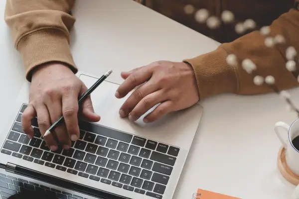 Trabalhos Como Freelancer: Guia Completo Para Começar e Ganhar Dinheiro Com Autonomia