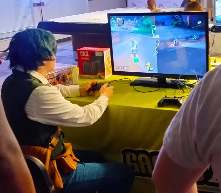 A video gamer.