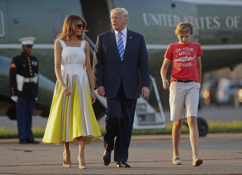 FOTO/ I biri feston ditëlindjen, Melania Trump i bën urimin e veçantë (FOTO)