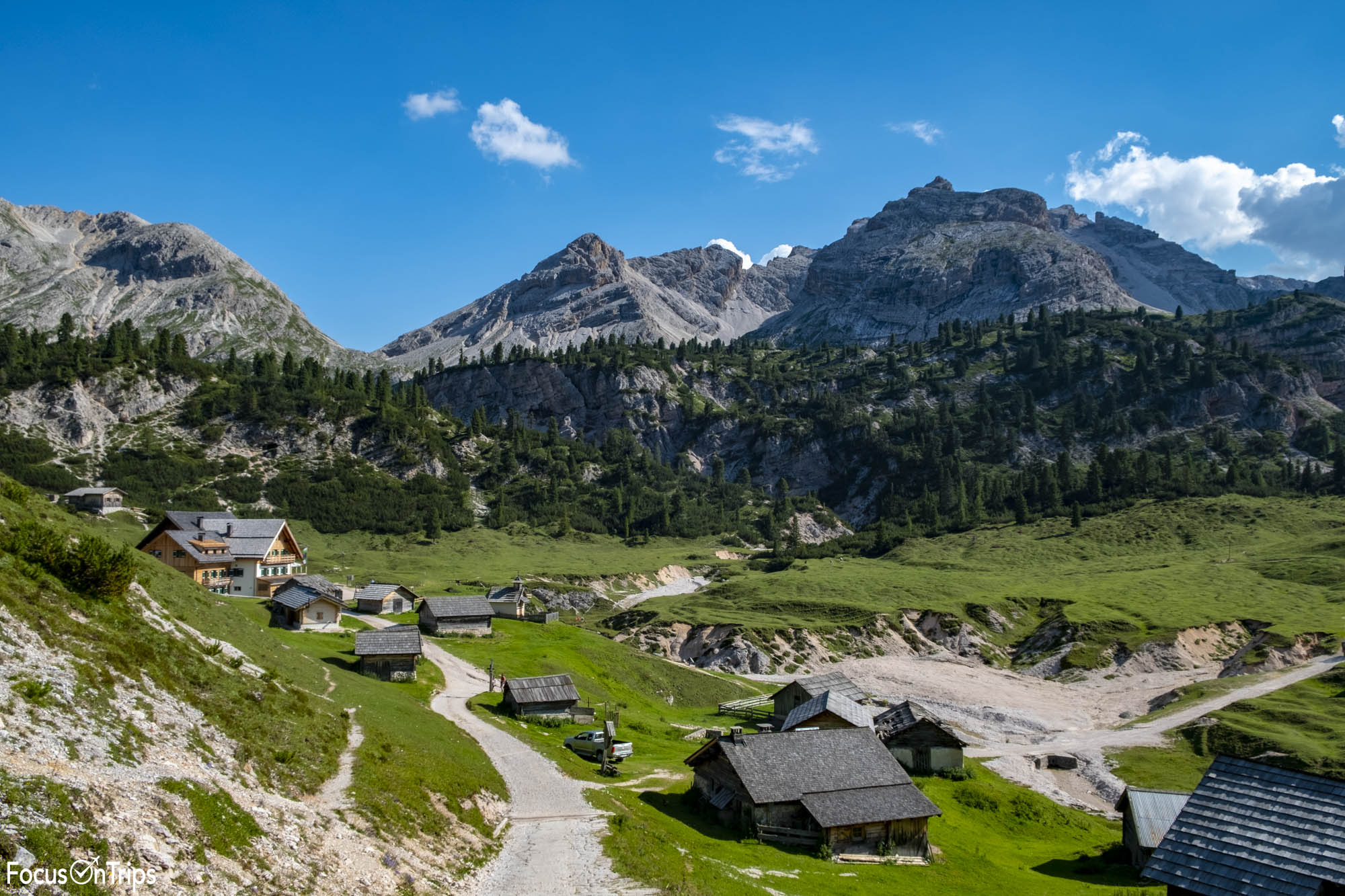 trekking rifugio sennes fodara vedla