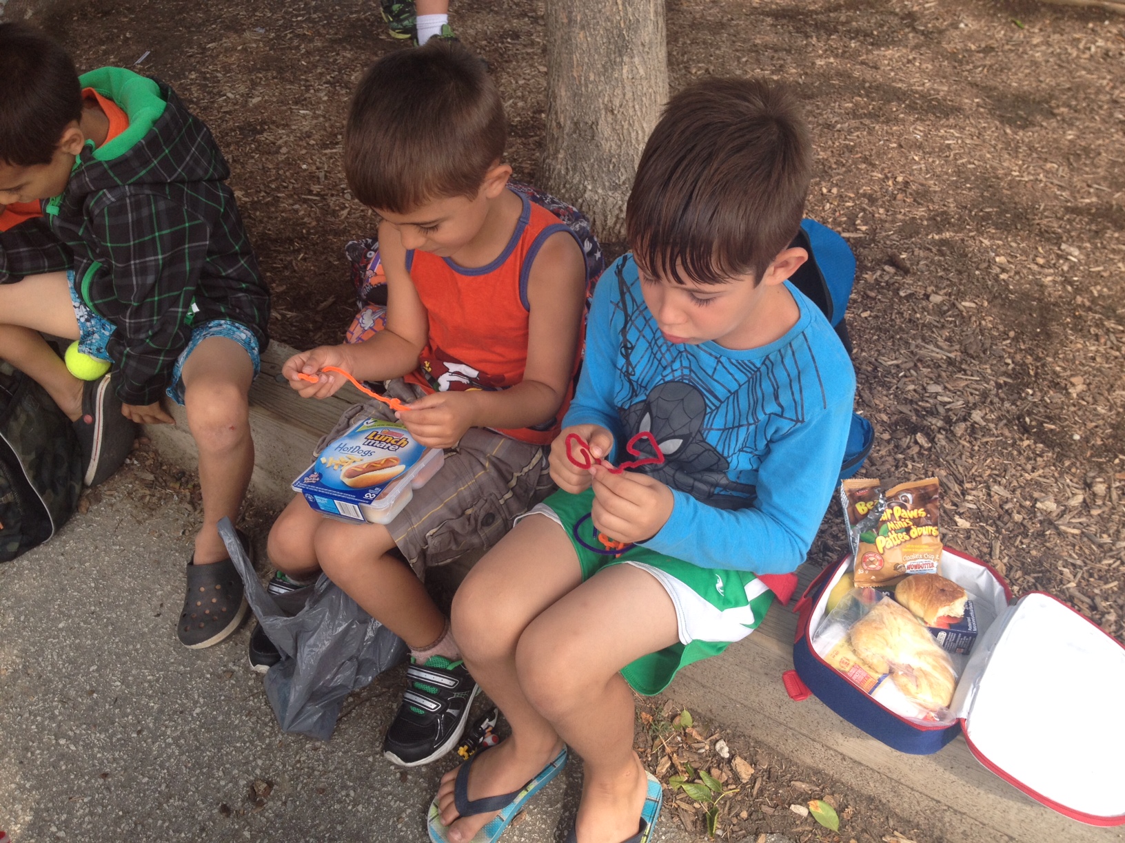 Snack time calls for concentration!