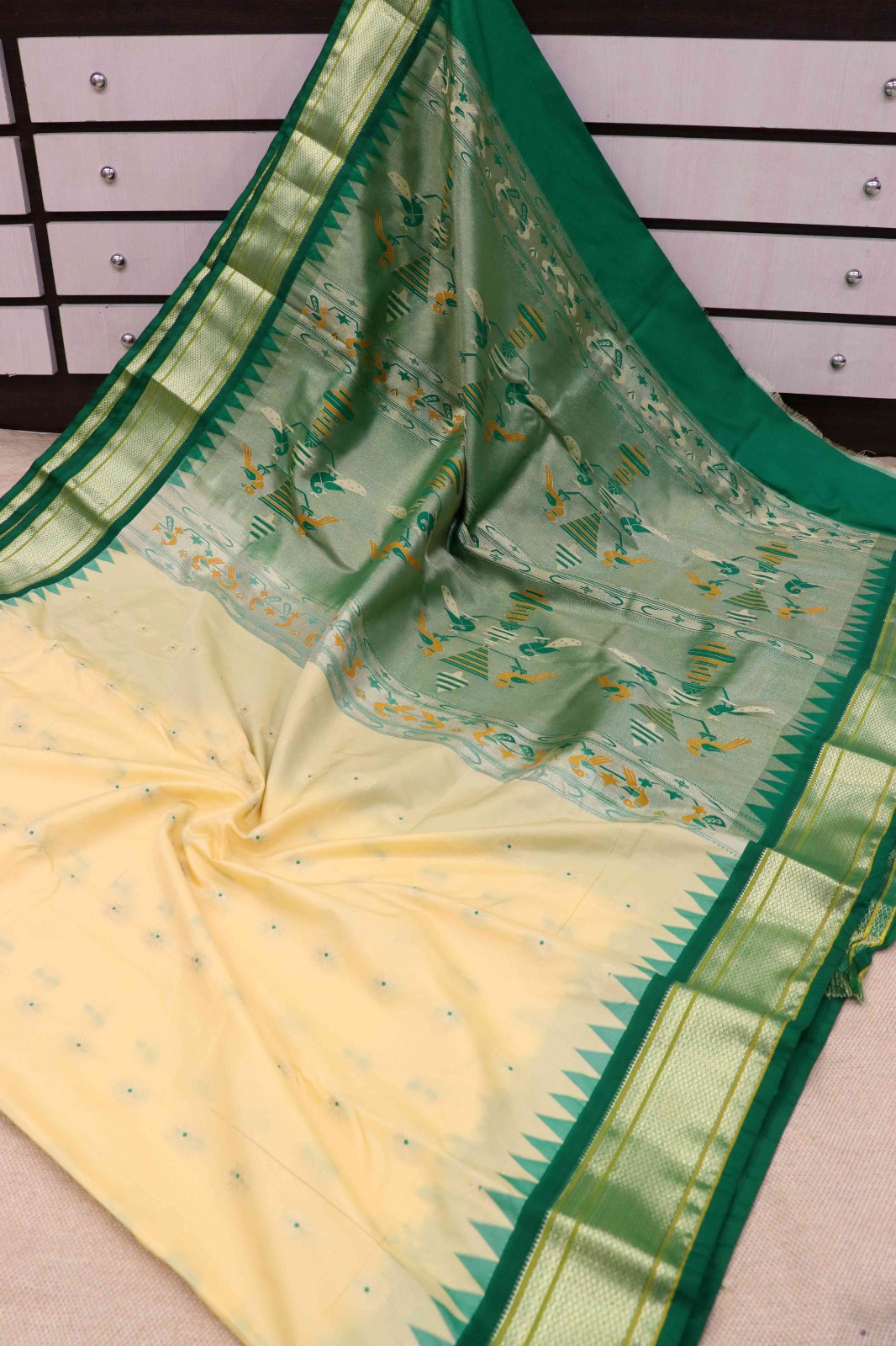 Kadiyal Paithani Saree