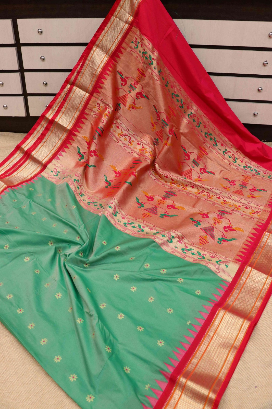 Kadiyal Paithani Saree