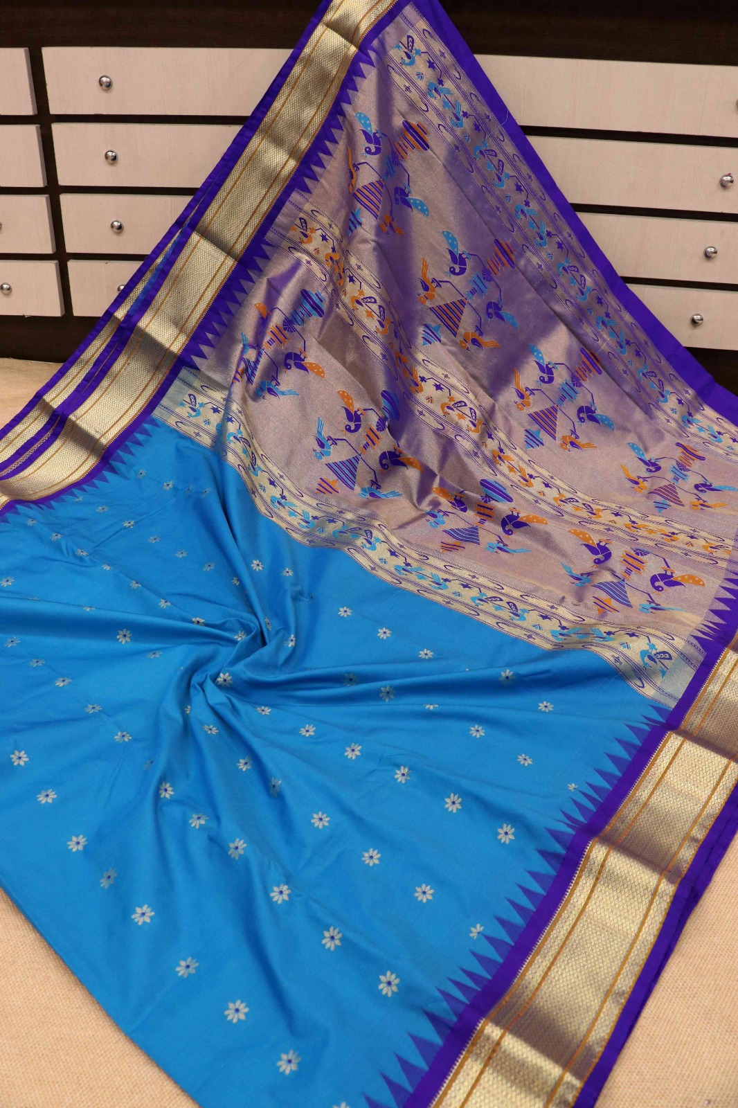 Kadiyal Paithani Saree
