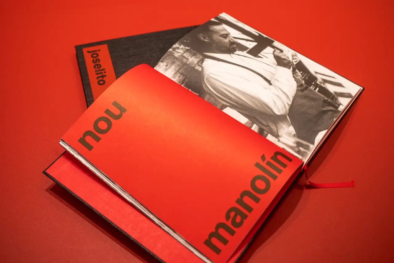 Joselito y Nou Manolín unidos por un una barra…. y un libro