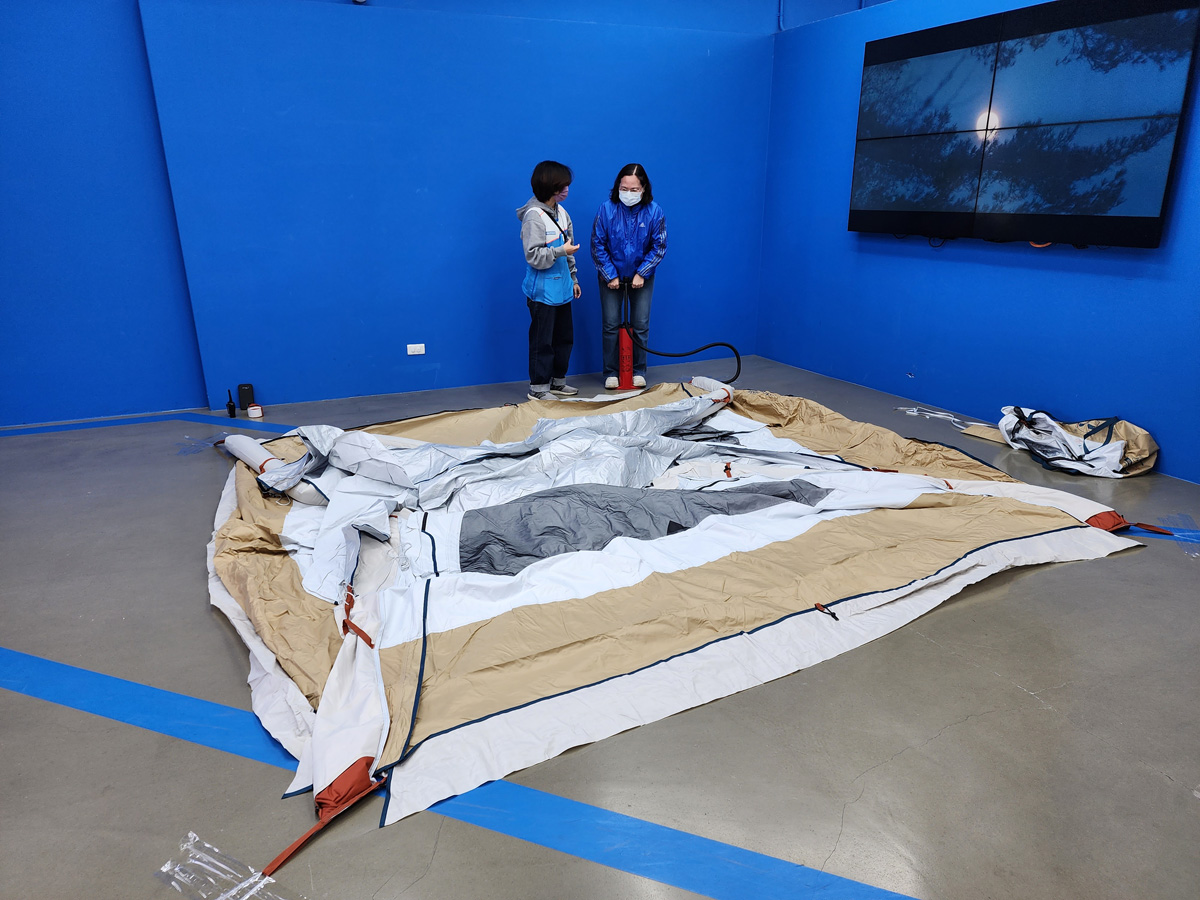 迪卡儂充氣客廳帳