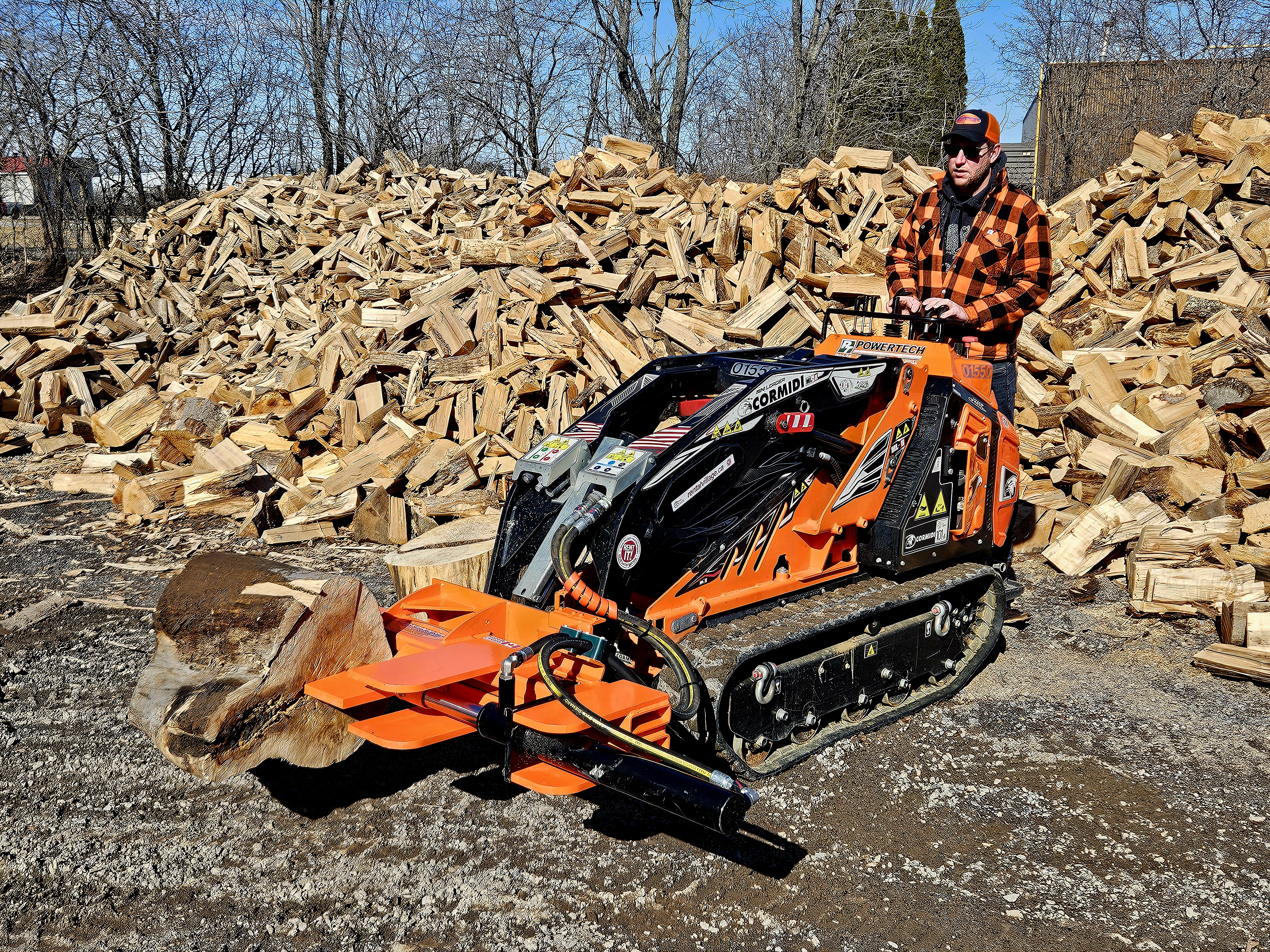 Eastonmade MS324 Mini Skid Steer Splitter - ForestryLink
