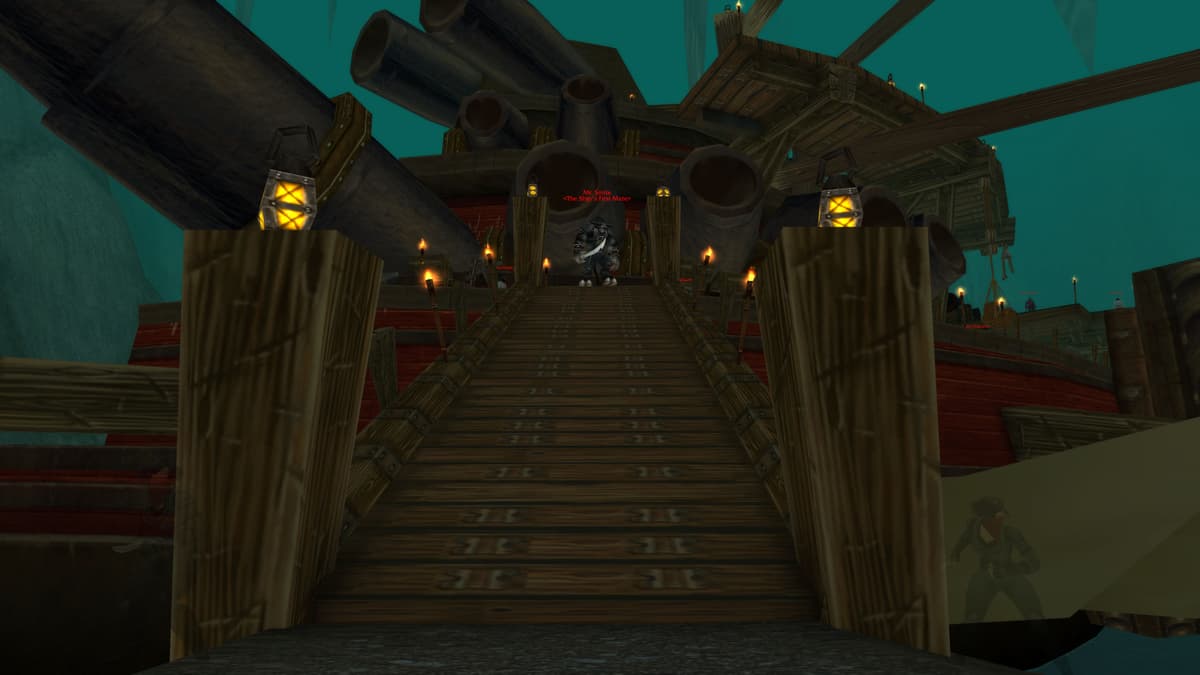 La rampa de madera que conduce al barco Defias en Las Minas de la Muerte, con el señor Smite al fondo.