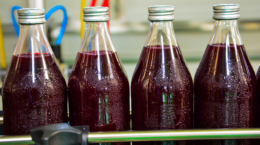 Hala de productie sucuri naturale / sursa foto - frisomat.ro