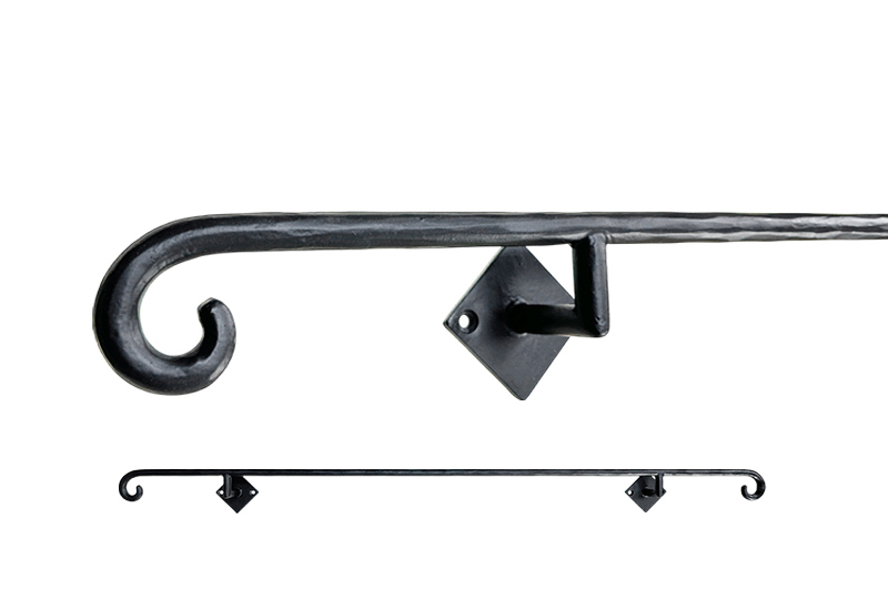 ハンマートーン加工とマットブラック仕上げのおしゃれなアイアン手すり