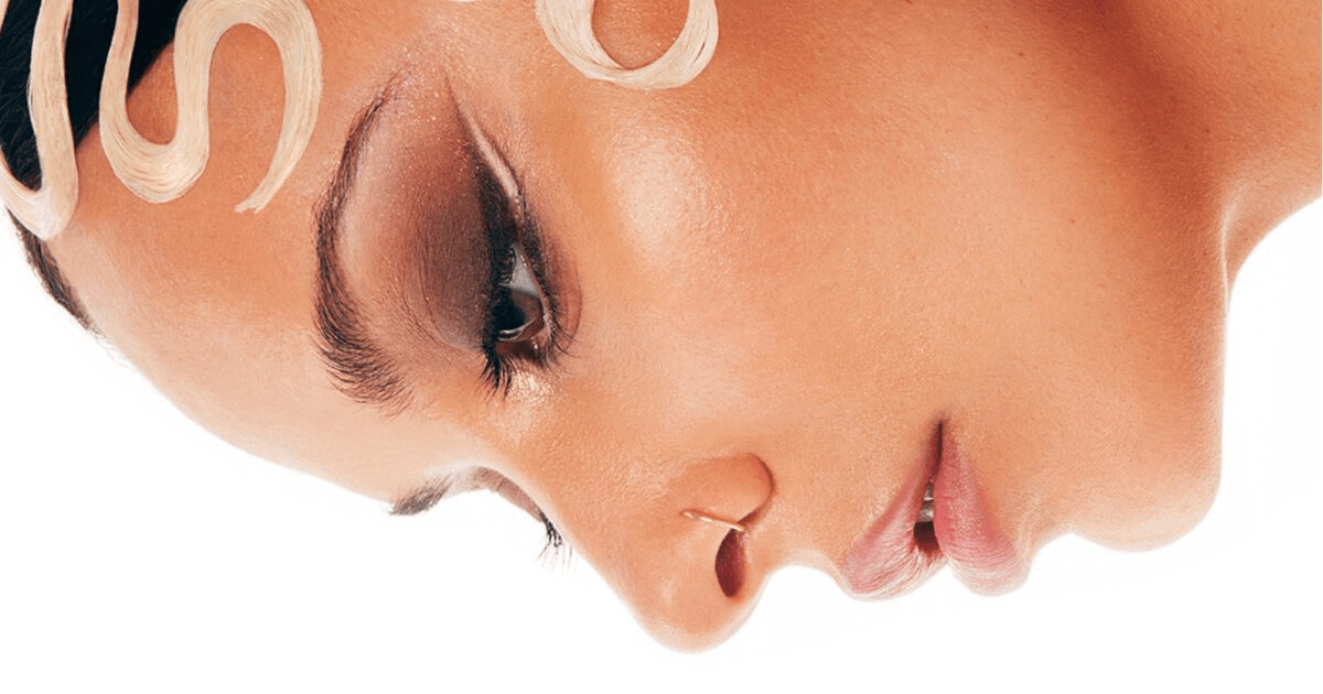 Defying the past: THAT’S SHOWBIZ BABY! by JADE