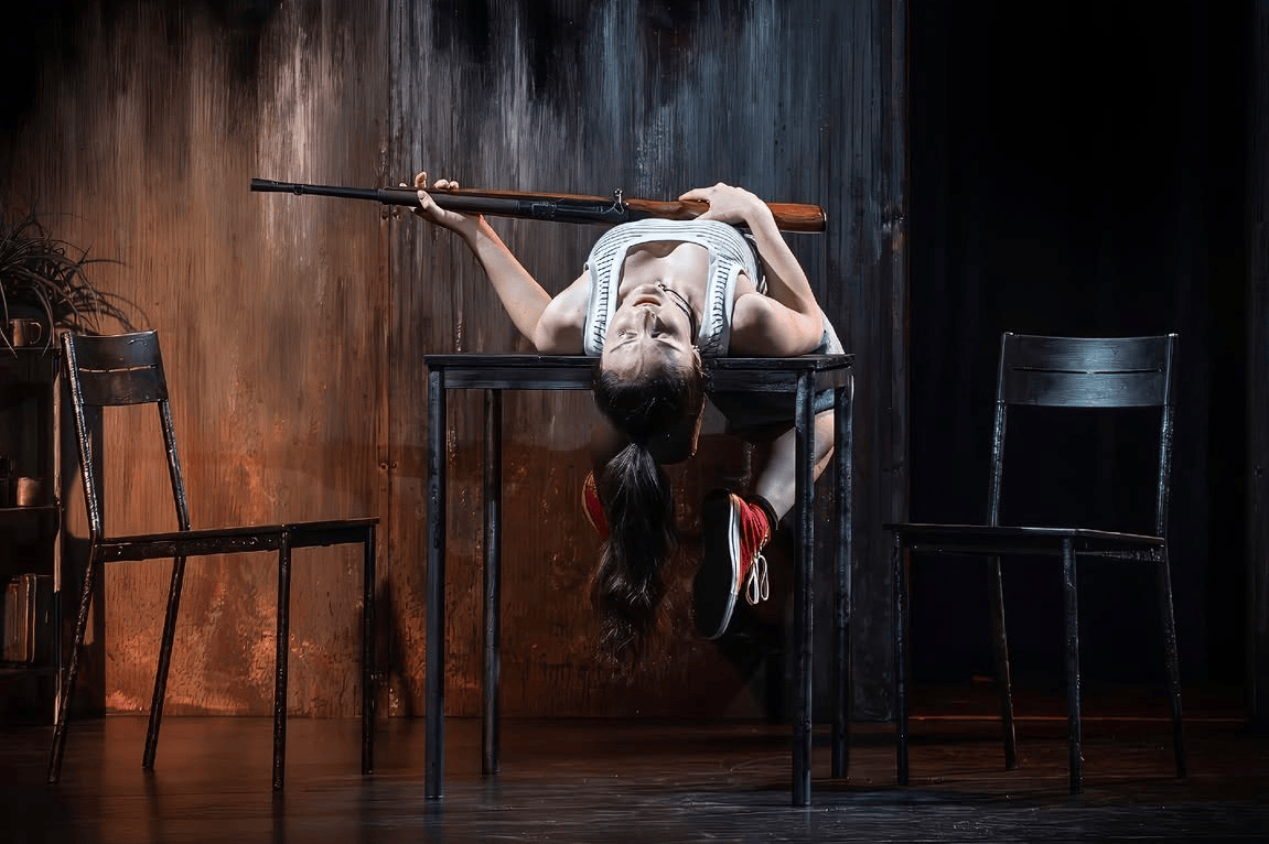 Horror and grime “pushed to physical extremes”: The Hunger Review