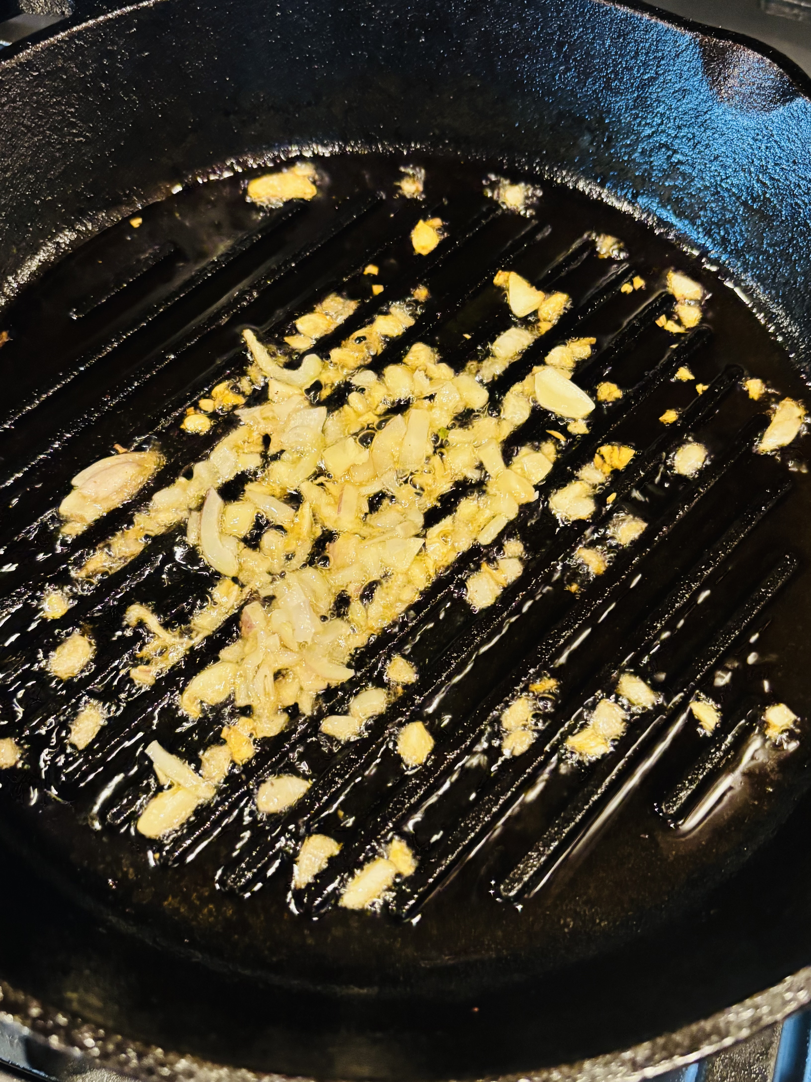 sauteing garlic and shallot in pan