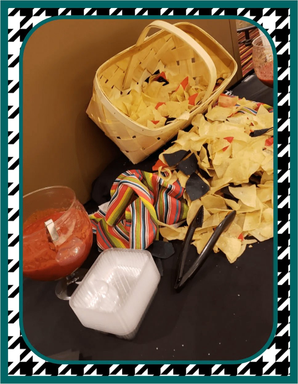 Nacho basket image