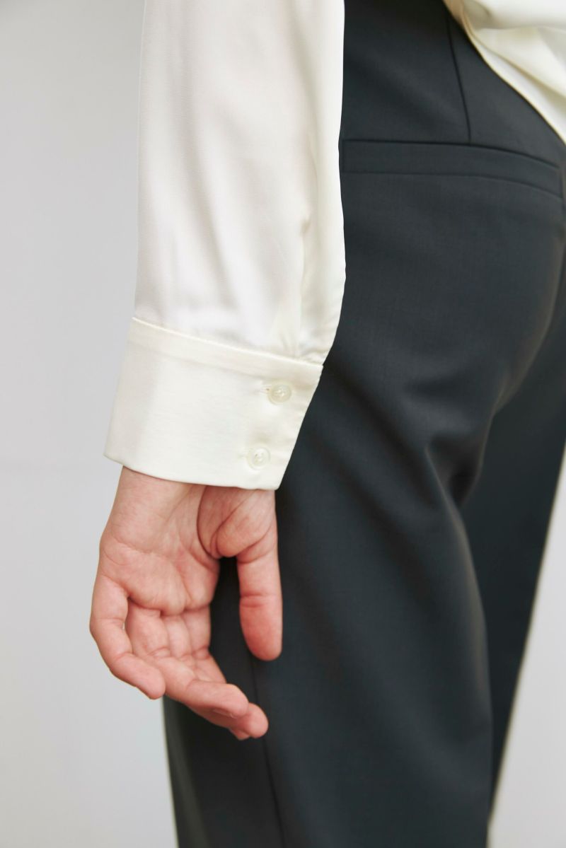 Iqos Corporate Formcode Studio - Incredible Ocean Background - 4K