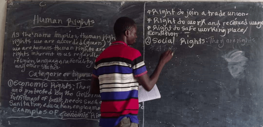 Former Student Found His Teacher Stranded on Migration Route in Algeria