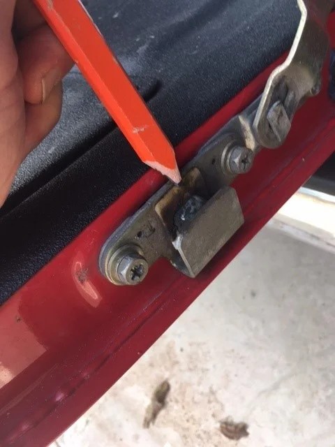 What's the name of this tailgate part ?