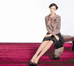 girl's sitting - a sitting posture (17)