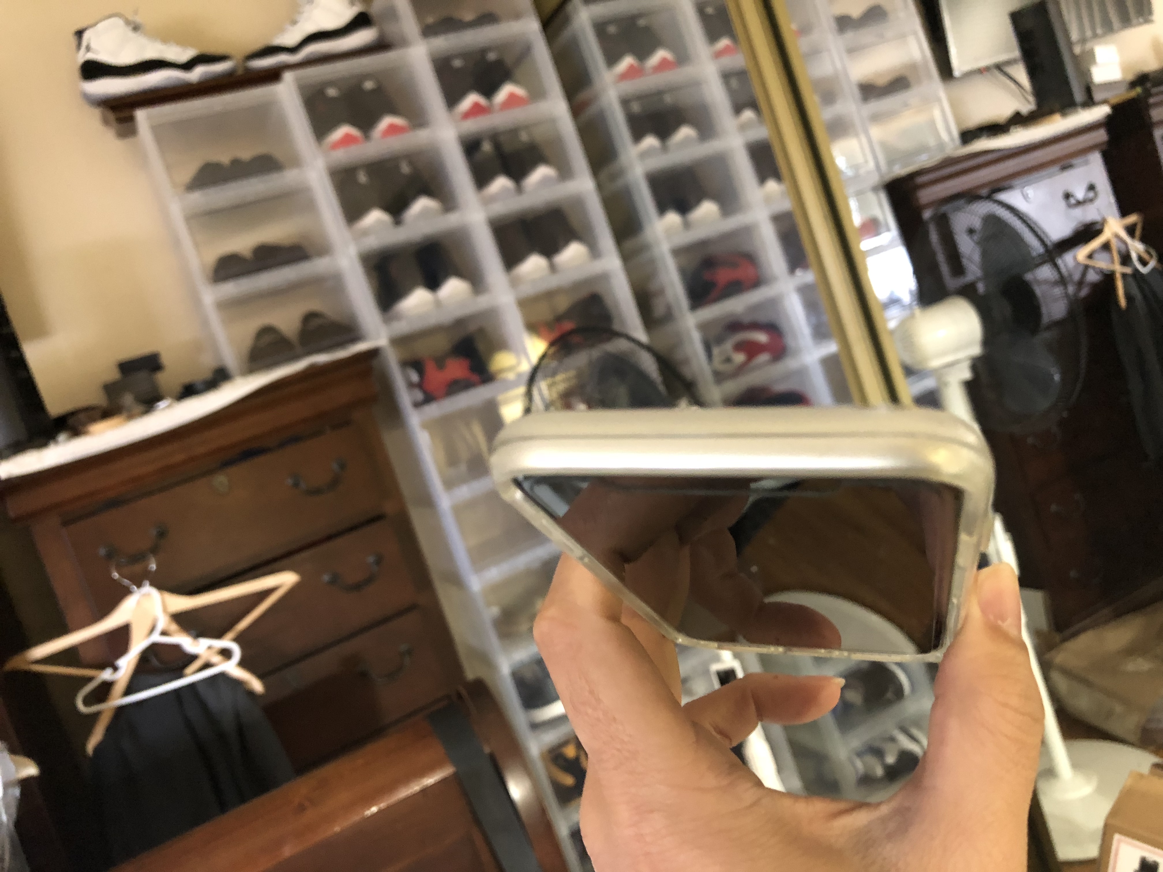 Clear otterbox symmetry case issues