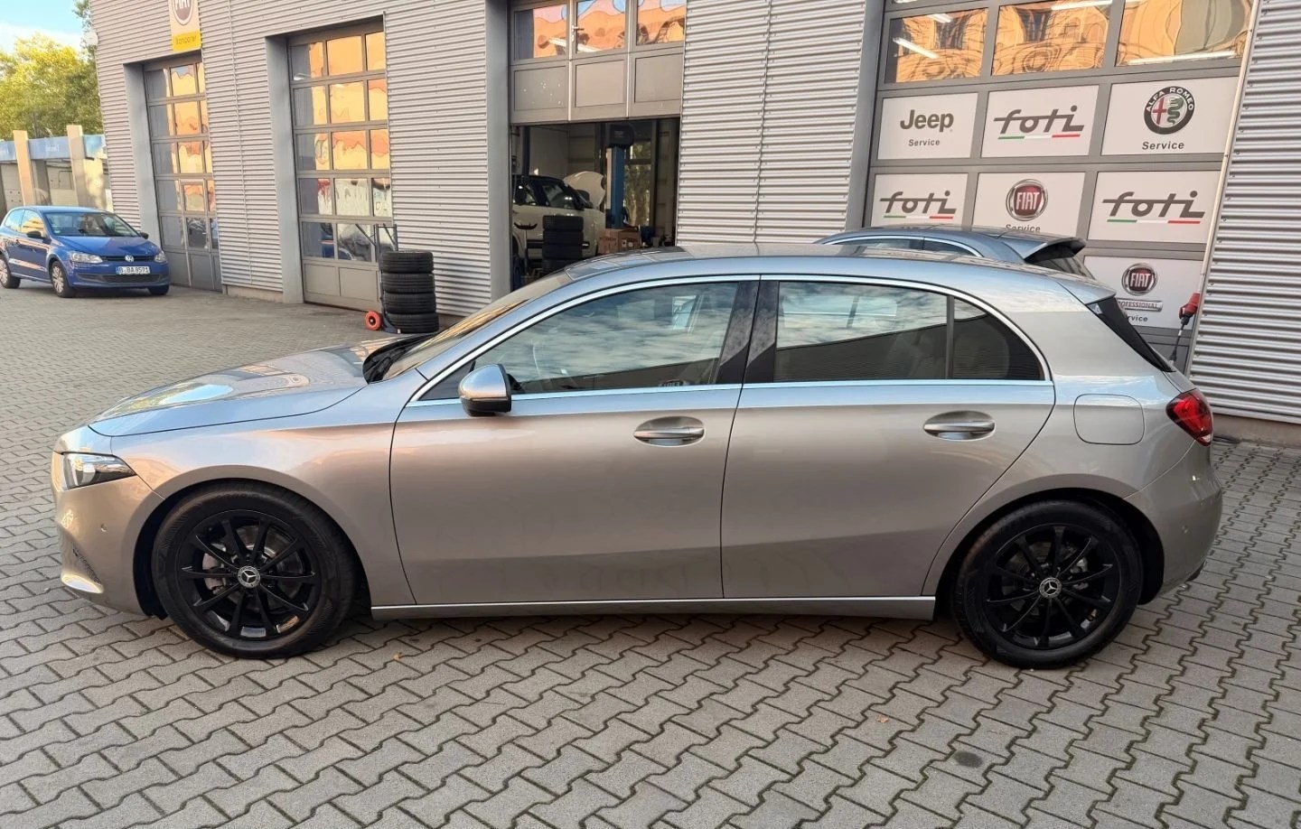 MERCEDES-BENZ A 200 2020