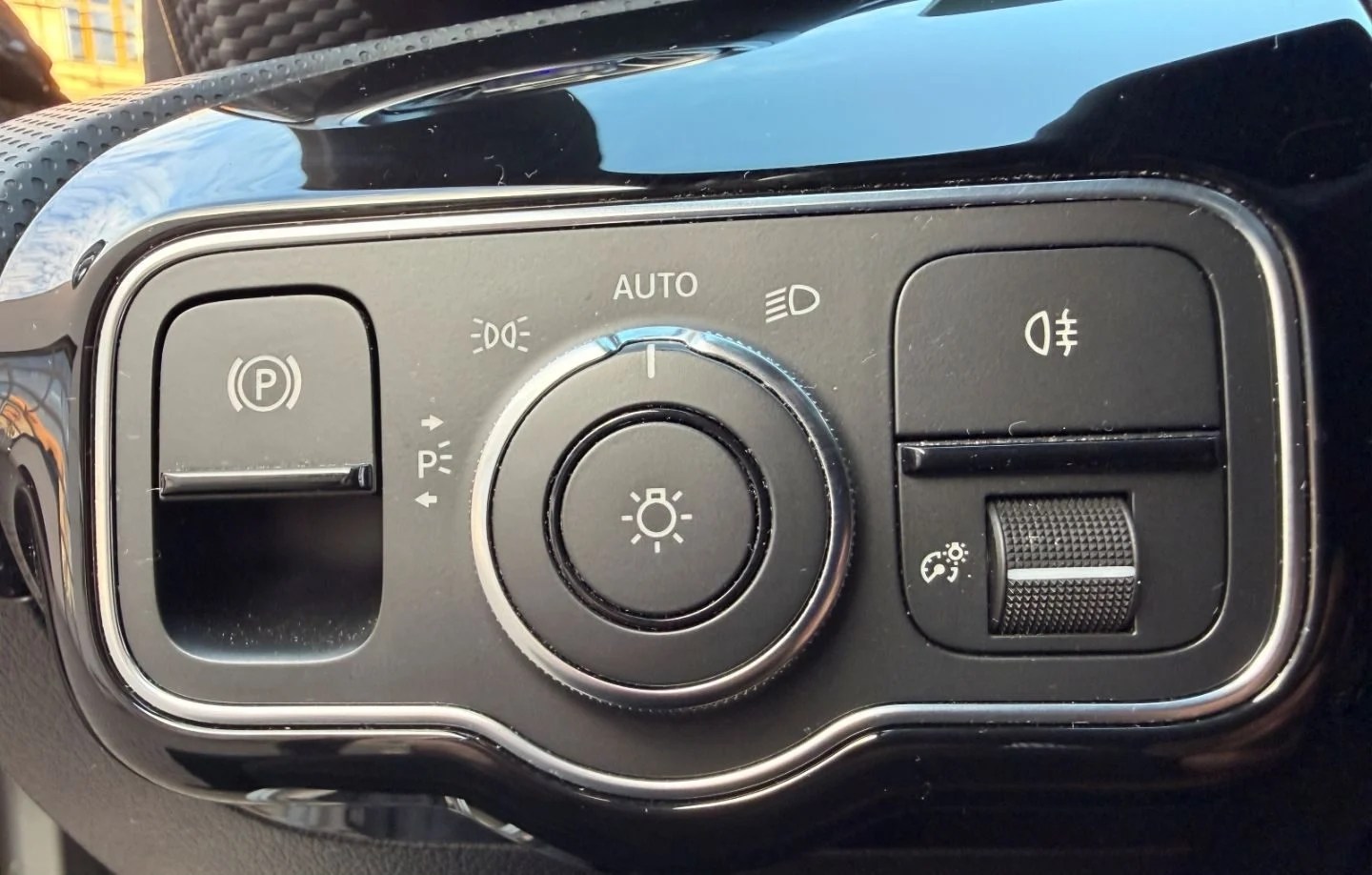 MERCEDES-BENZ A 200 2020
