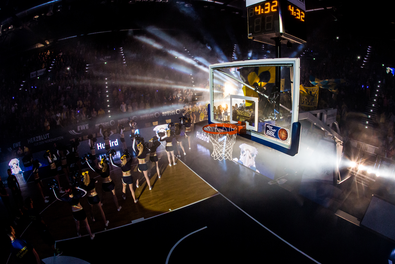 15.10.16 easyCredit BBL 5. Spieltag: EWE Baskets - Science City Jena