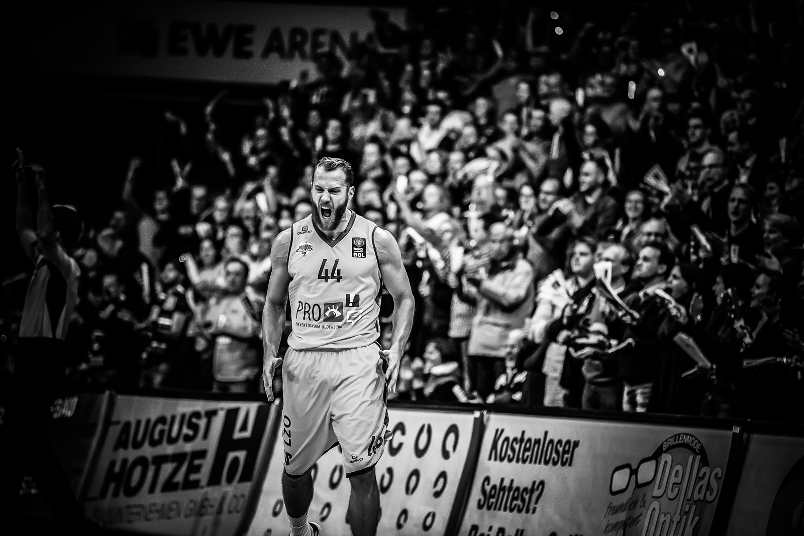 21.11.2015 Beko BBL 9. Spieltag: EWE Baskets - ALBA Berlin