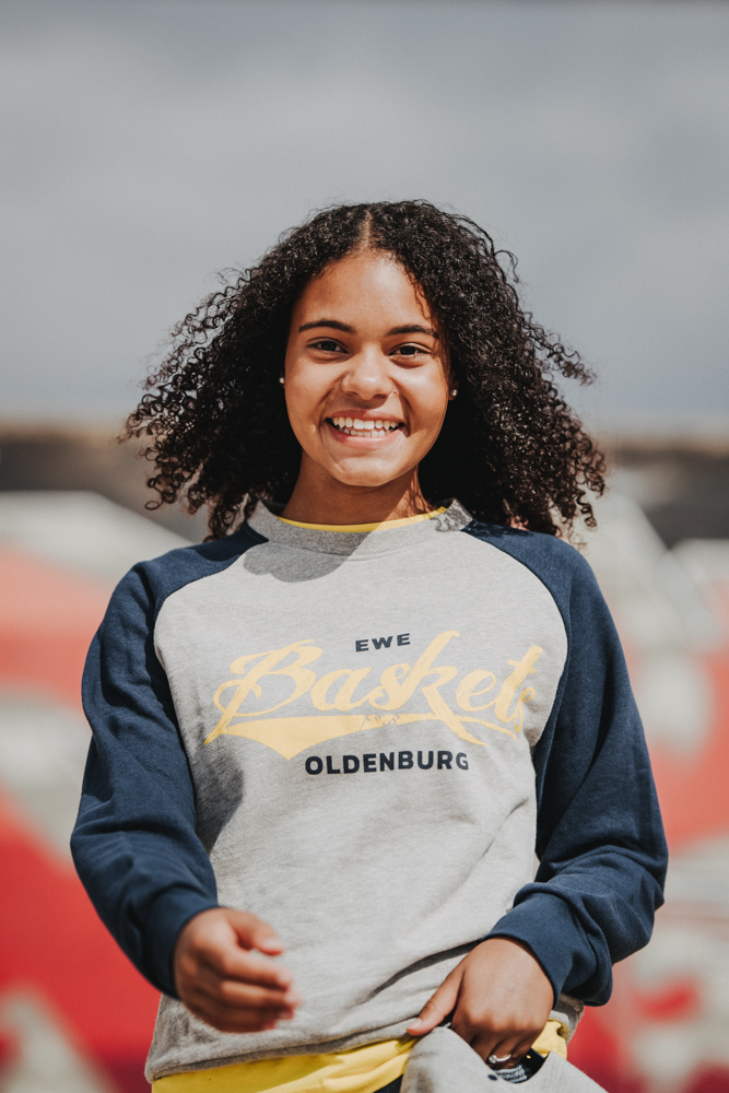MerchOutdoor068