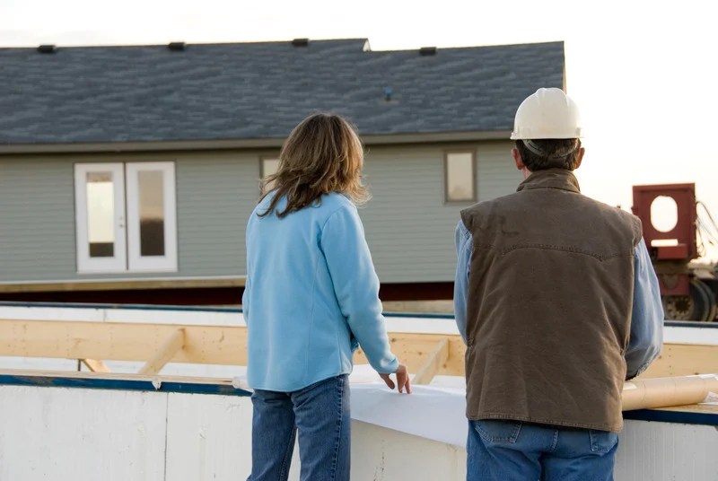 interviewing homeowners for foundation analysis