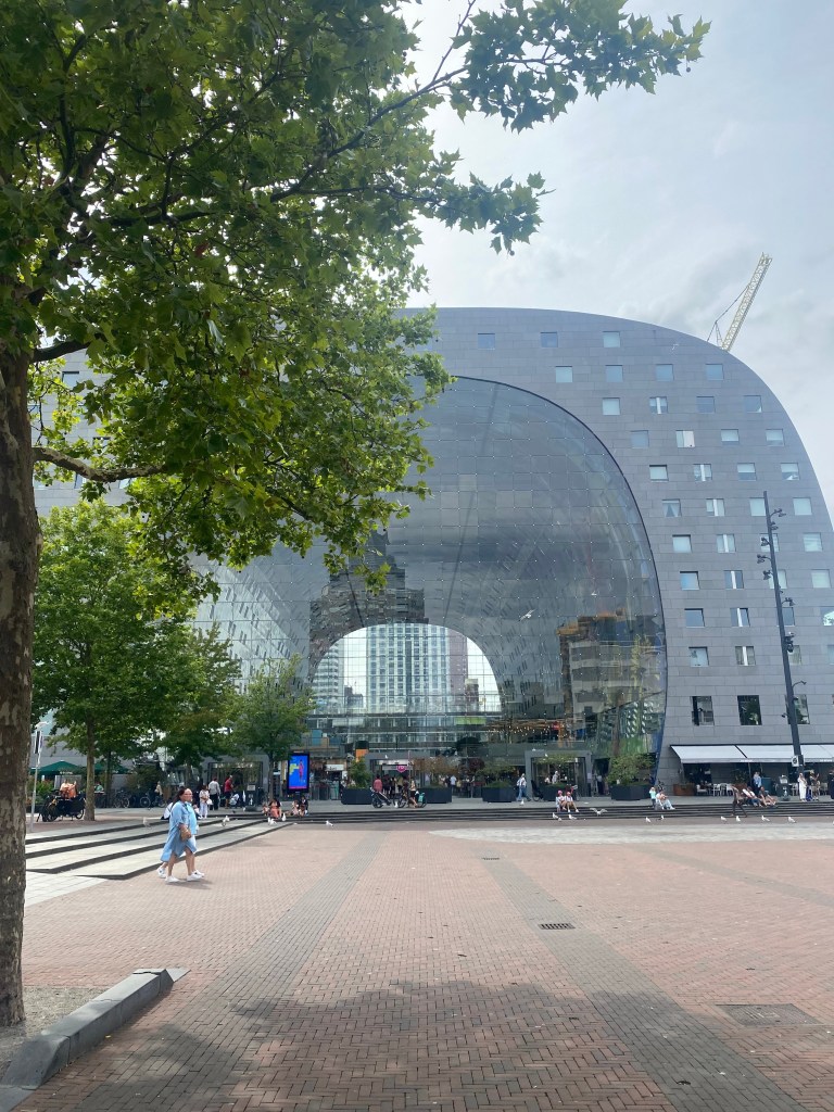 Marhthal, Rotterdam's impressive market