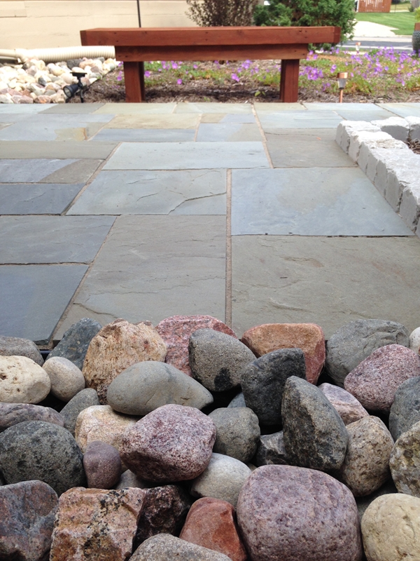 Pond Mix accent areas