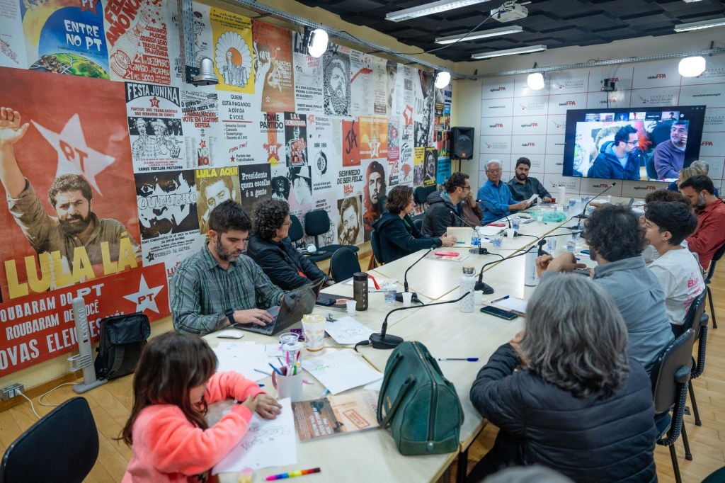 Painel do CASB analisa força da extrema-direita no Brasil; confira imagens do evento na FPA Painel do CASB analisa força da extrema-direita no Brasil; confira imagens do evento na FPA