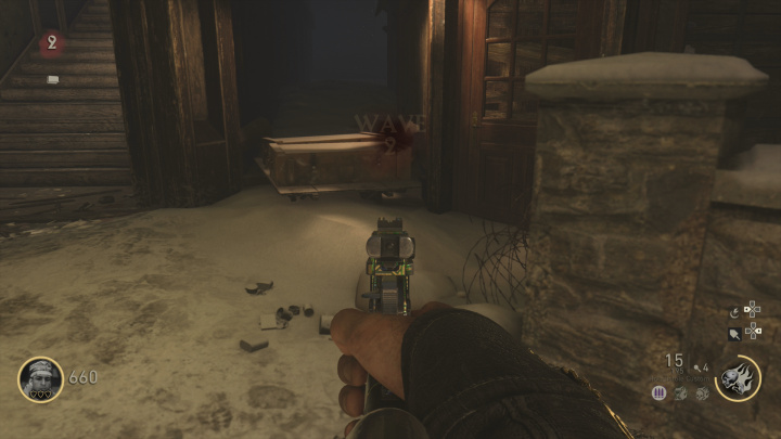 クラウスのワークショップへ上がる階段の右側