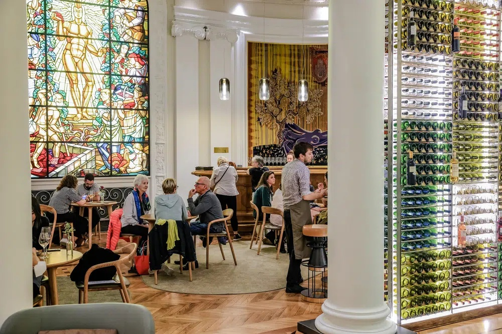 Like a Local: The Best Wine Bars in Bordeaux