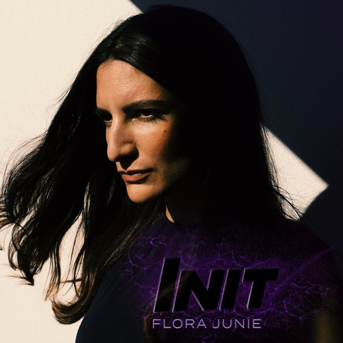 FLORA JUNIE<br>'Init'