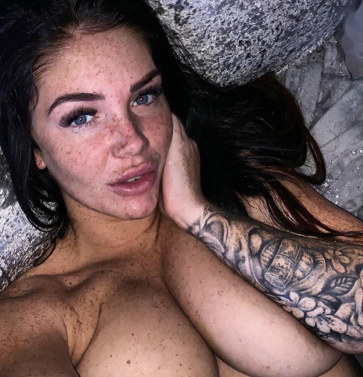 Slideshow freeseximages.com static source 231 000-199.jpg - fusker 2. 