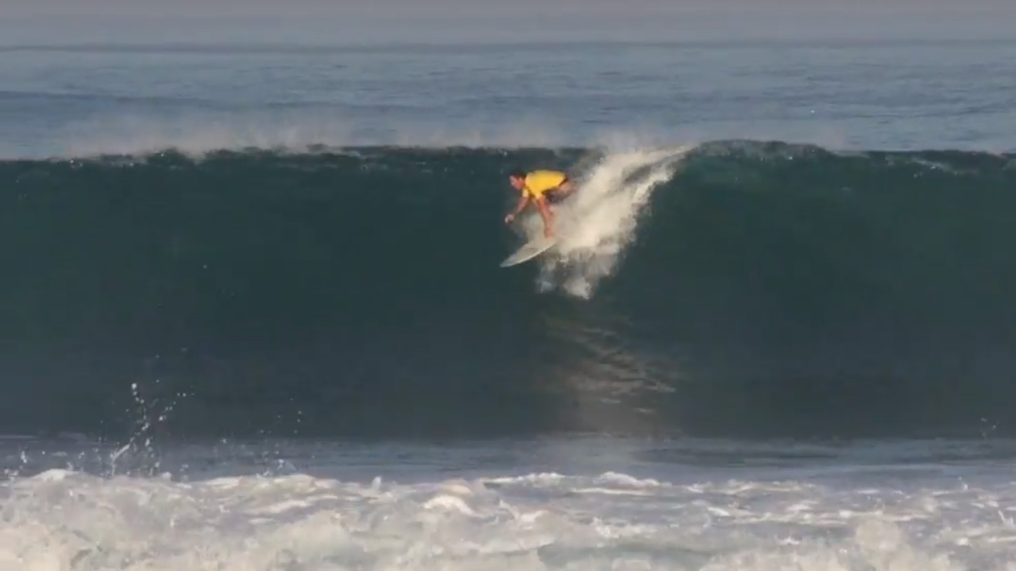 Longboard / Dino Miranda, Pipe - Freesurf Magazine