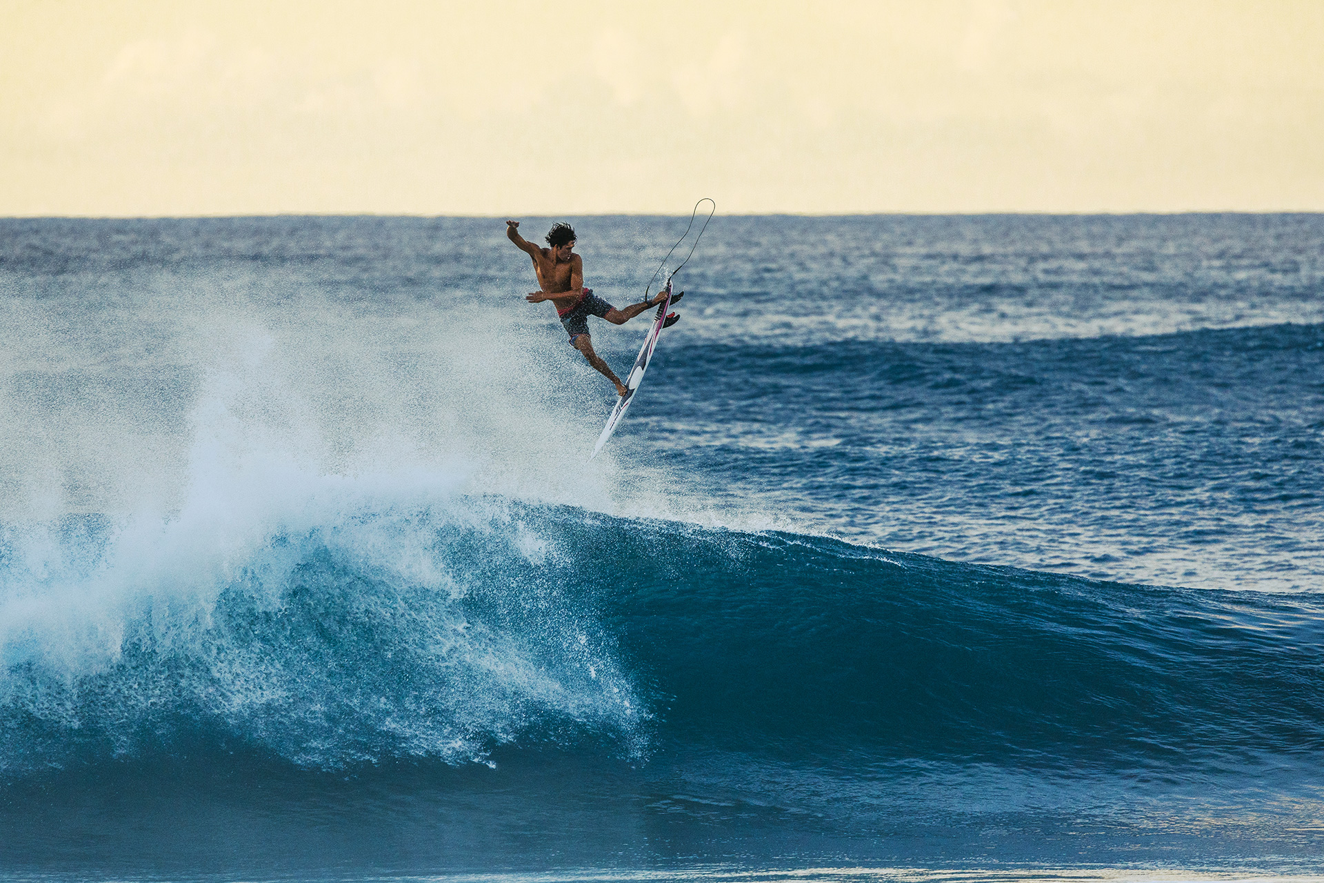 Talk Story / Josh Moniz - Freesurf Magazine