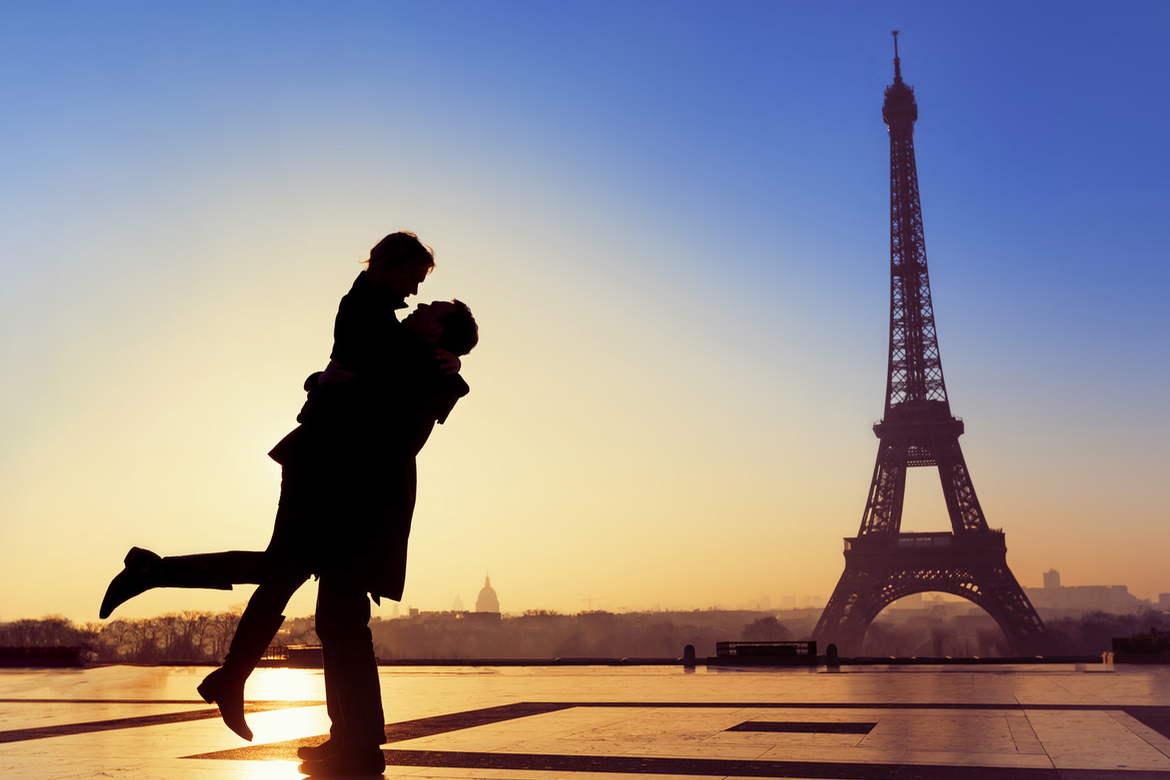 couple eiffel