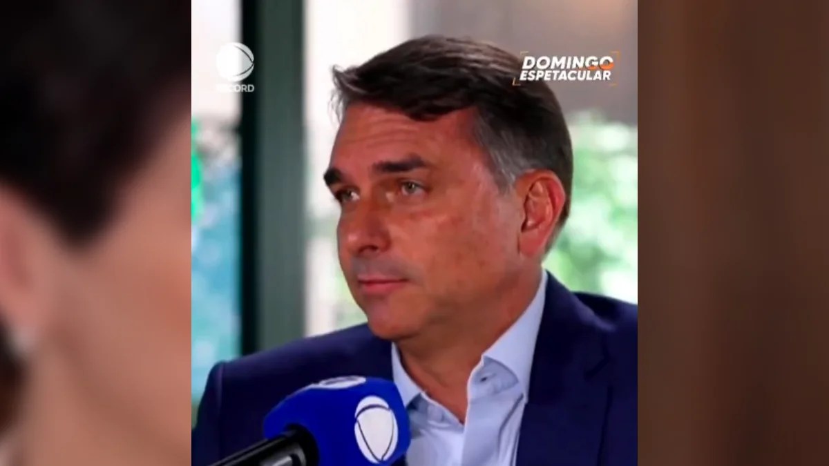 Flávio Bolsonaro ministro pai