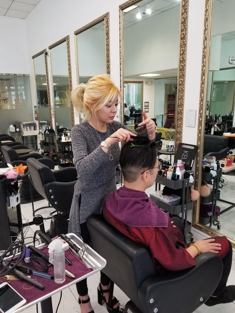 Ahrittaum beauty salon • irvine • fresh chalk