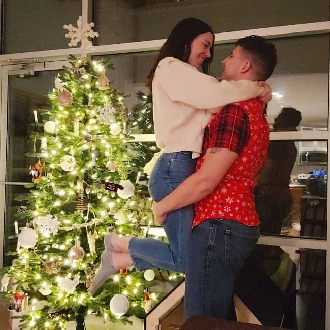 Bio Net Worth Height Single Nationality Facts Boyfriend 