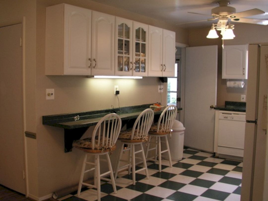 Small Kitchen With Breakfast Bar — Freshouz Home & Architecture Decor
