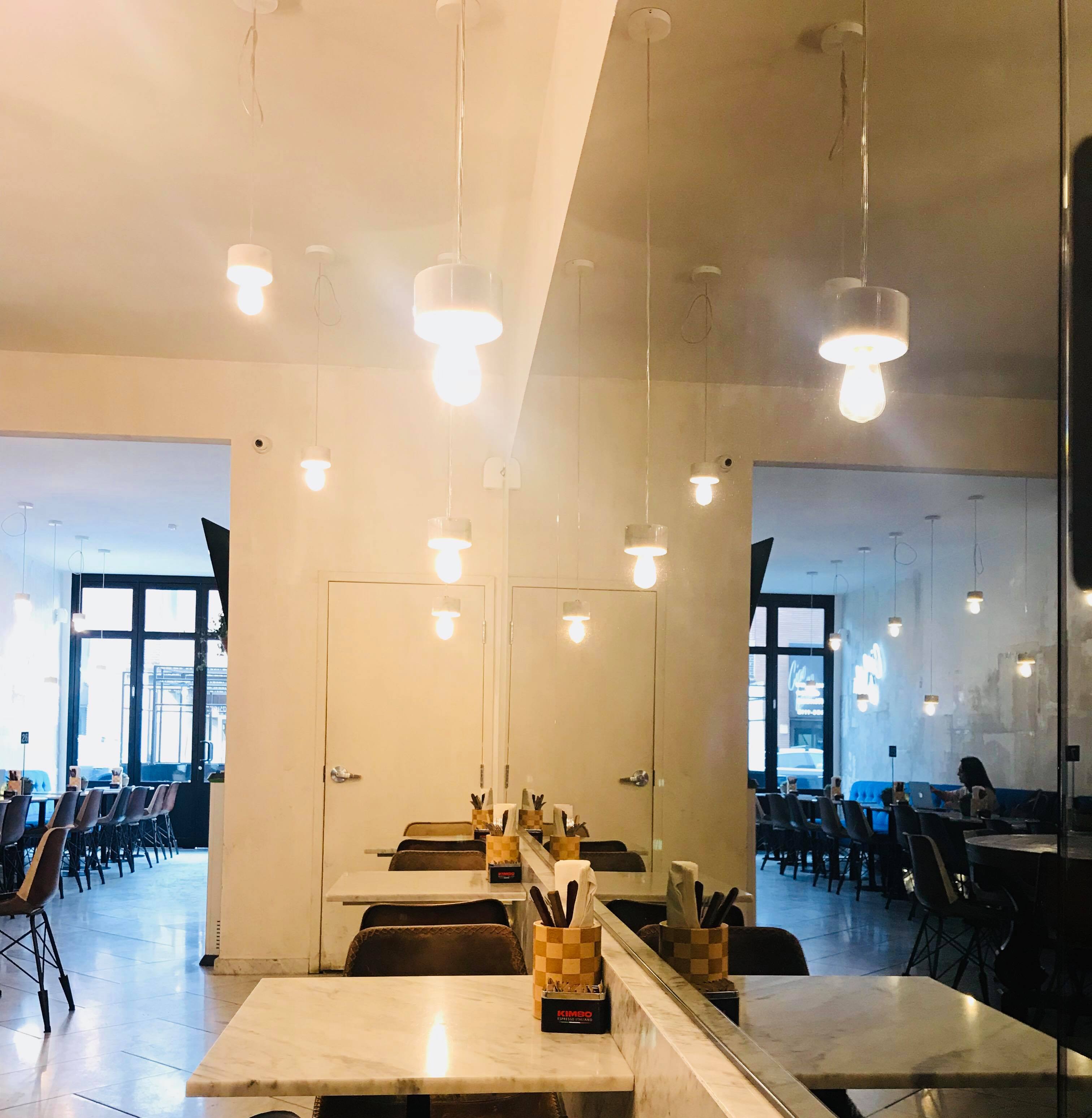 Caffe Farina interior 1