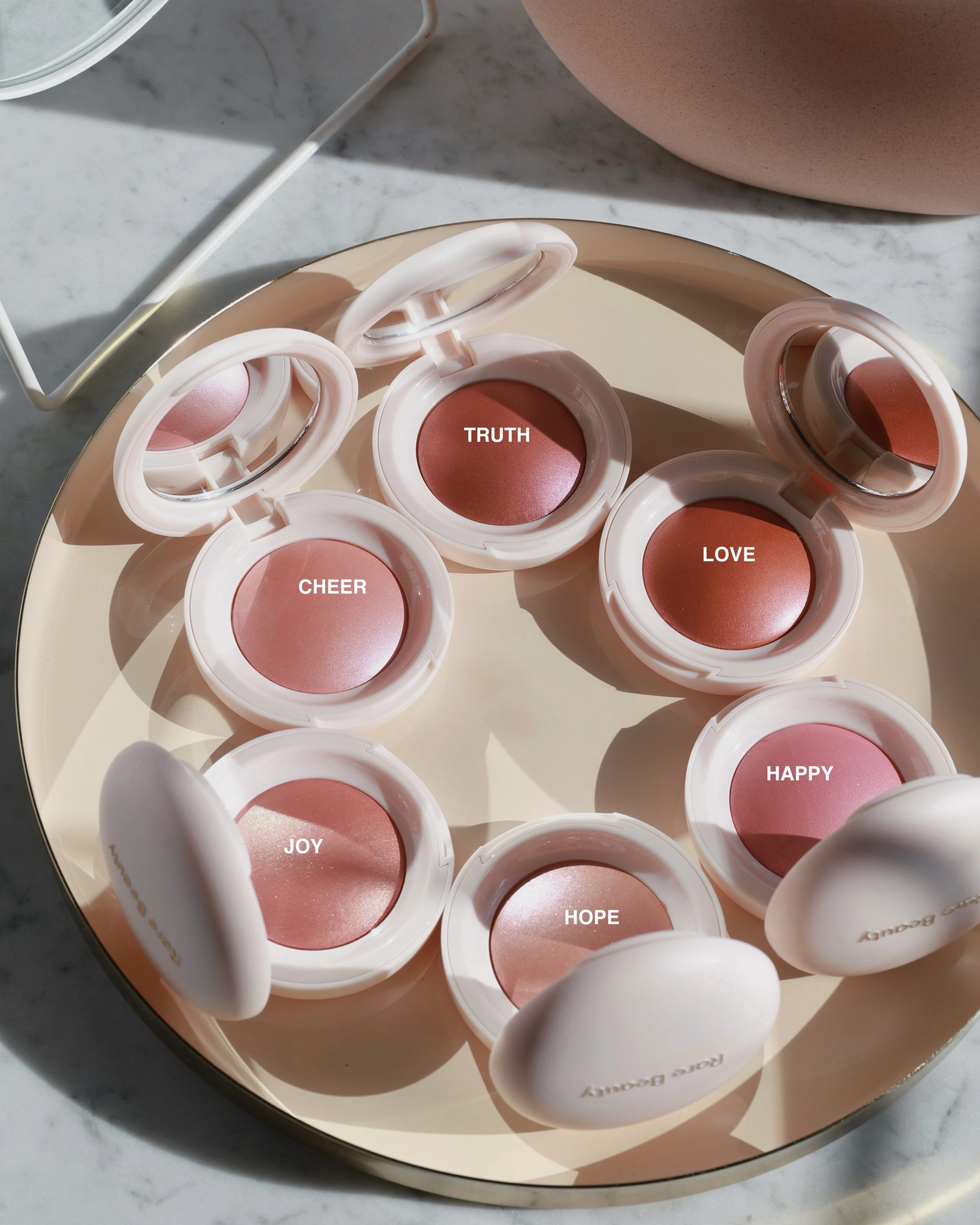 Soft Pinch Luminous Powder Blush ♪happy Rare Beauty Soft Pinch Luminous Powder Blush shade Happy - fromSandyxo