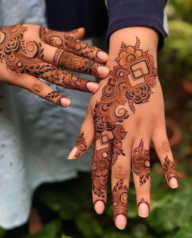 80+ Back Hand Simple Mehndi Design Photos 2025 75 Back Hand Simple Mehndi Design Photos