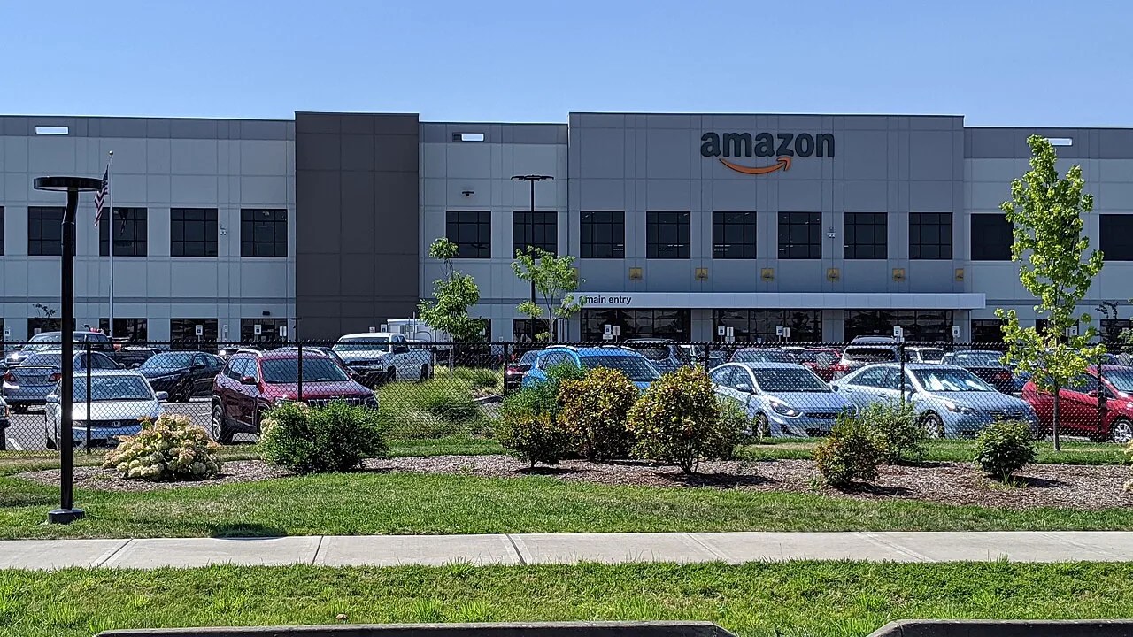 Amazon seller listings under new AI-generated people label rule