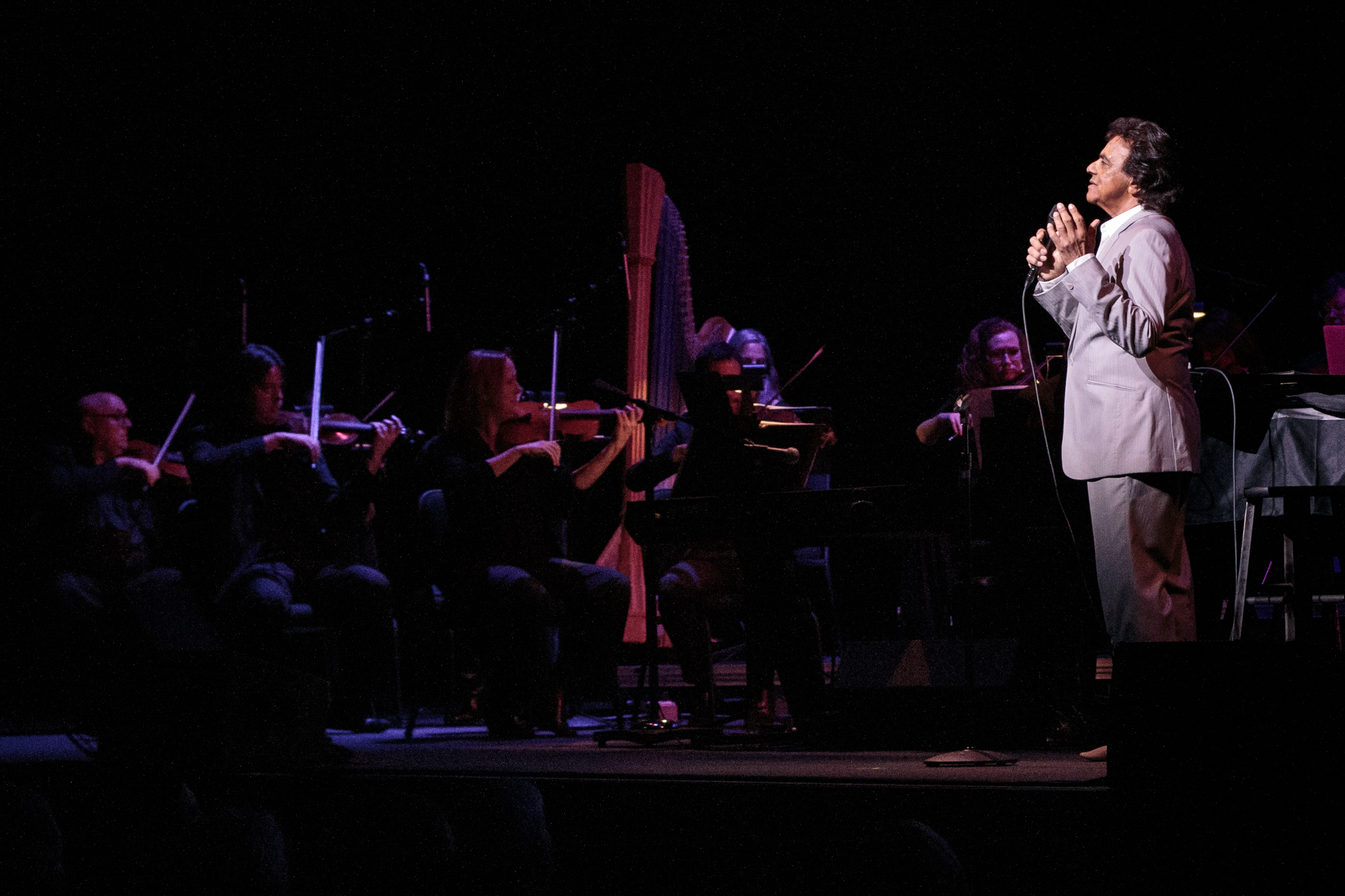 A List photos of Johnny Mathis